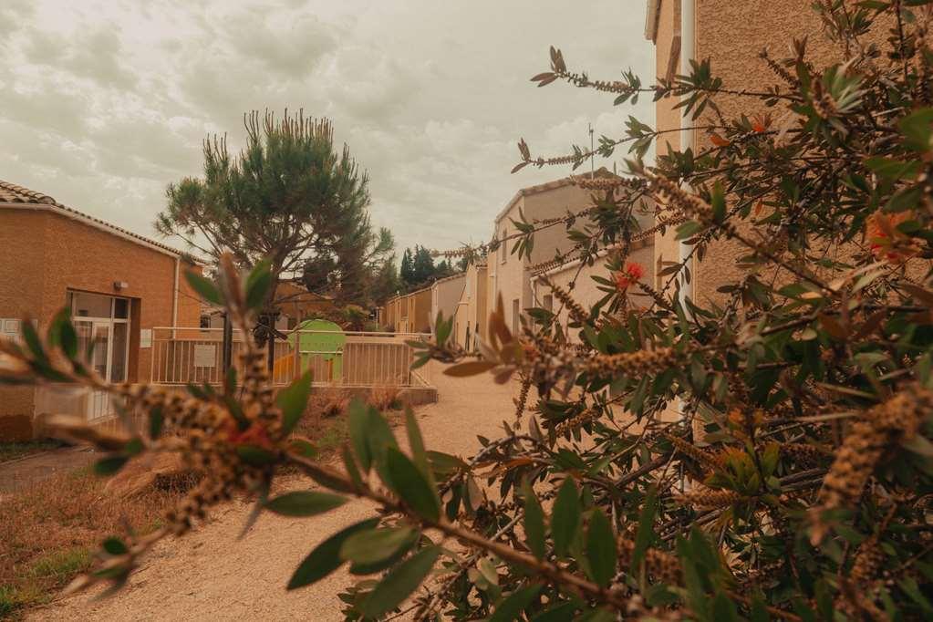 Terres De France - Le Domaine De Bacchus Hotel Saint-Christol  Екстериор снимка